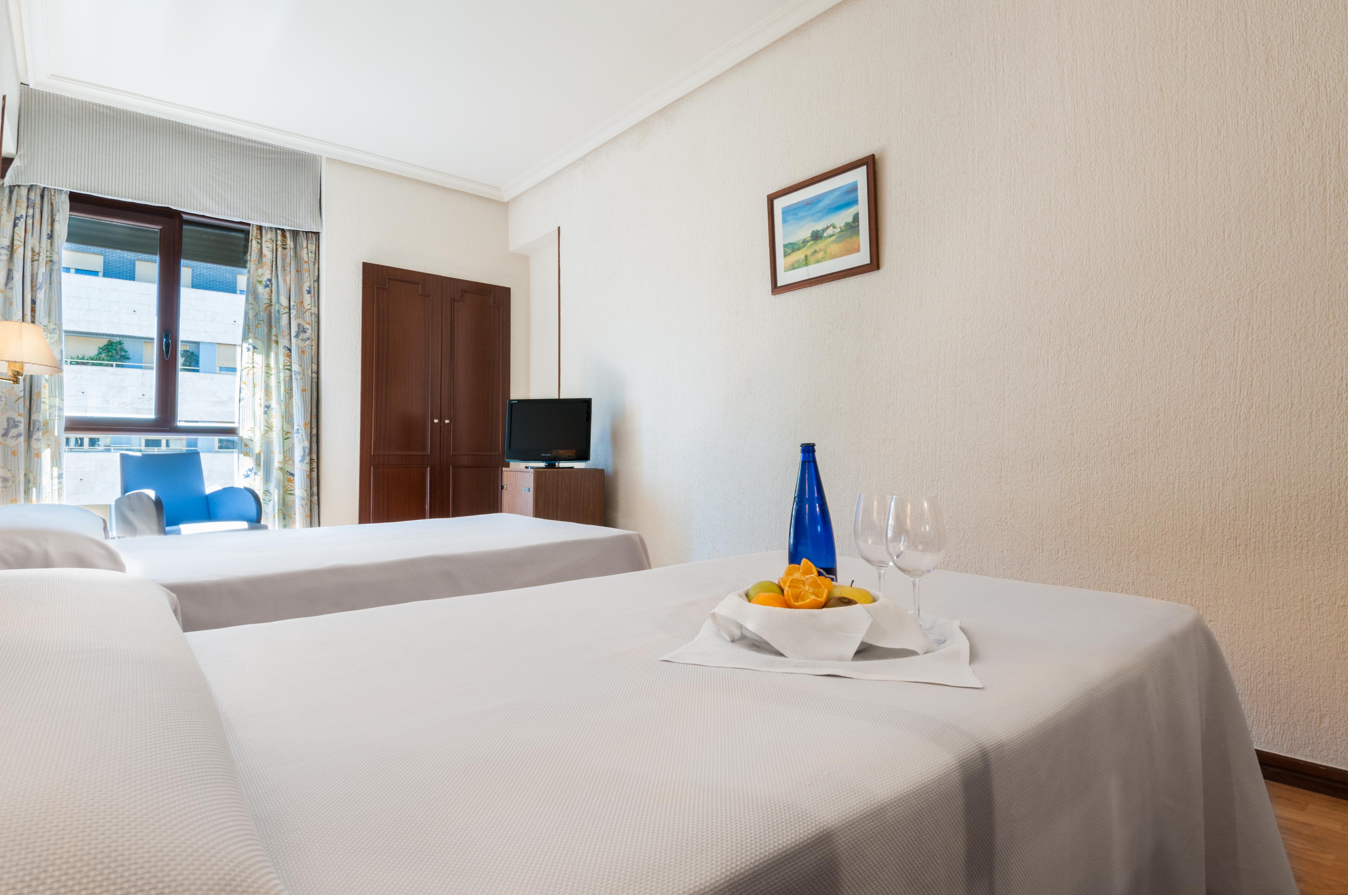 Hotel Alcántara Caces Kültér fotó