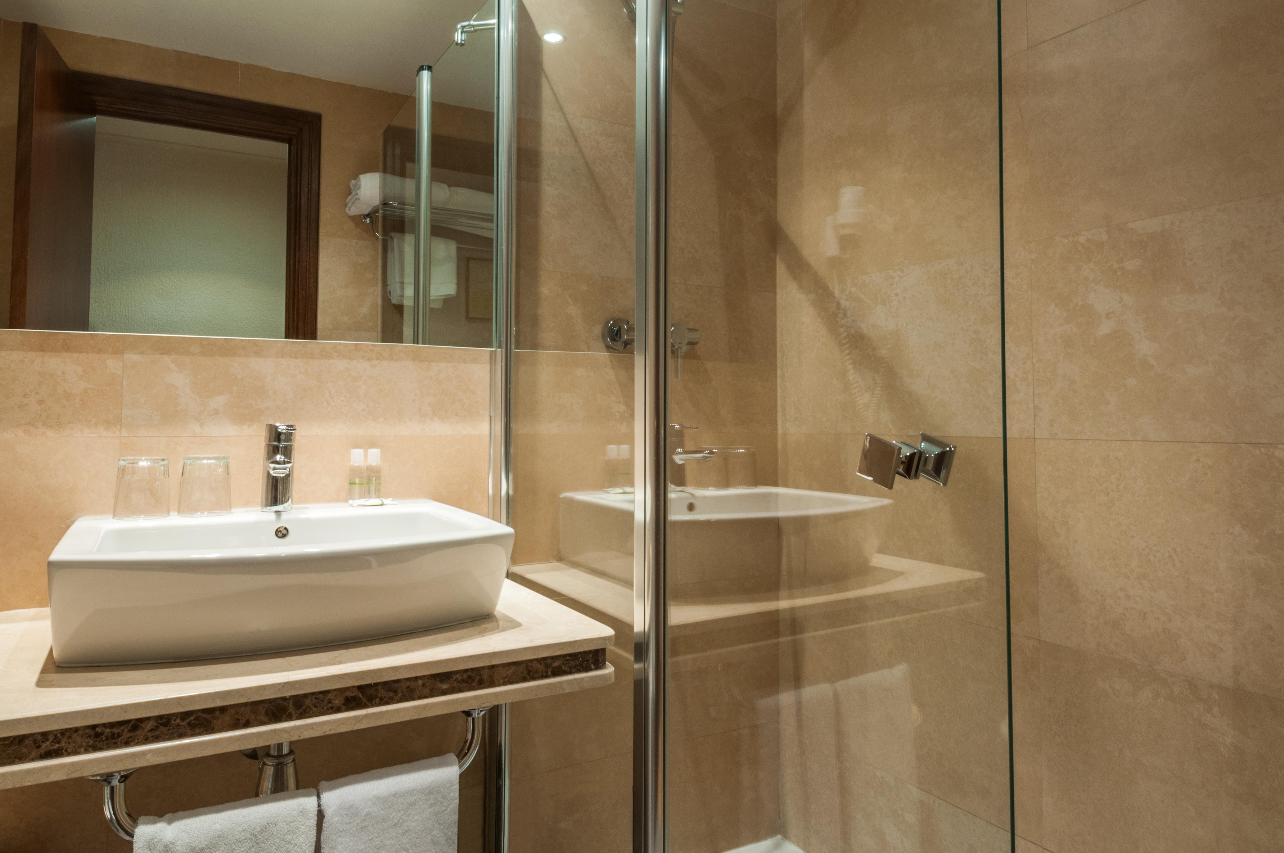 Hotel Alcántara Caces Kültér fotó